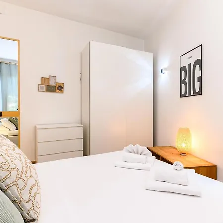 Cozy With Balcony By Ndp Rent Appartamento Roma